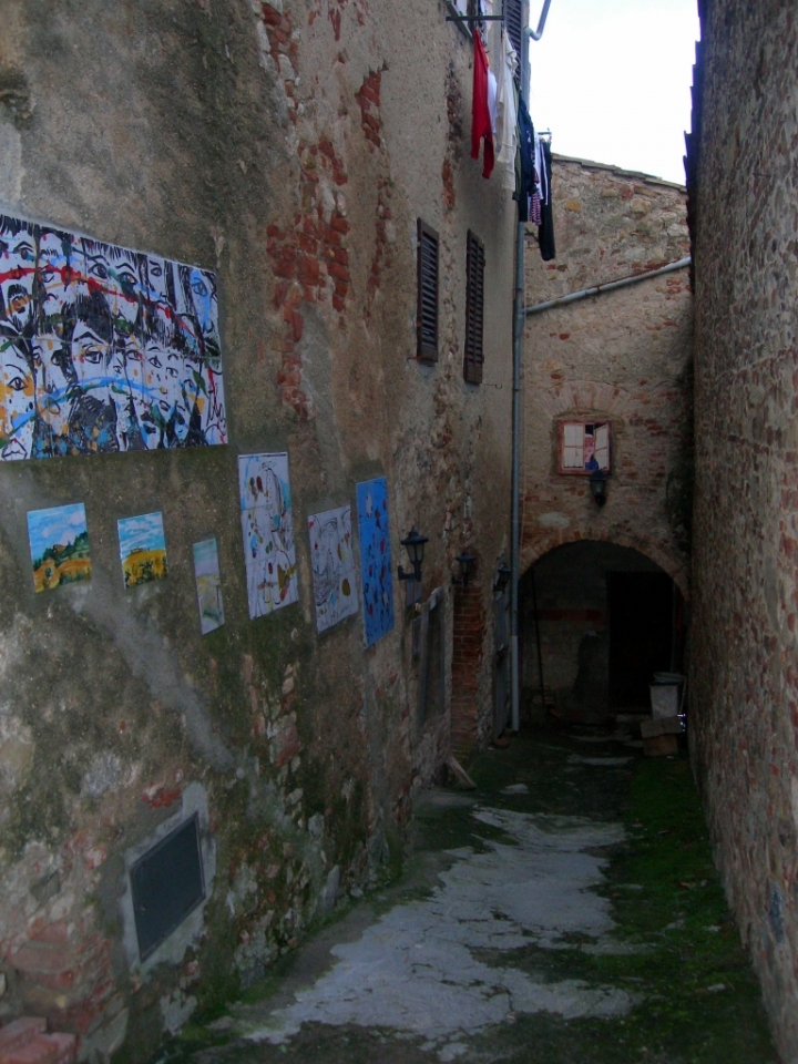 Passeggiando per Casole d'Elsa di cordina