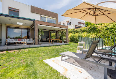 Maison avec jardin et terrasse 5