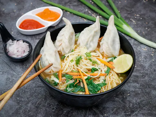 Vegetable Tibetan Thukpa Momo