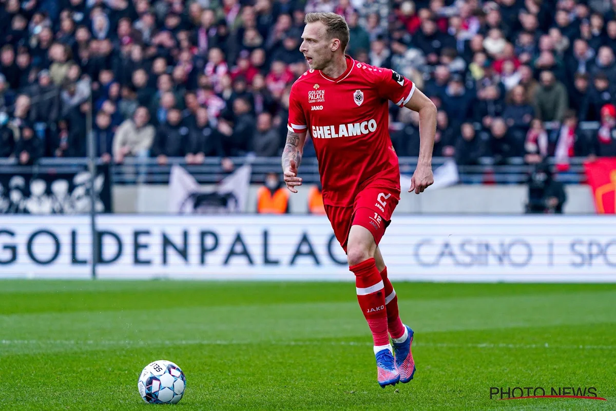 Ritchie de Laet veut terminer sa carrière à l'Antwerp : "Surpris de voir Overmars compter sur moi"