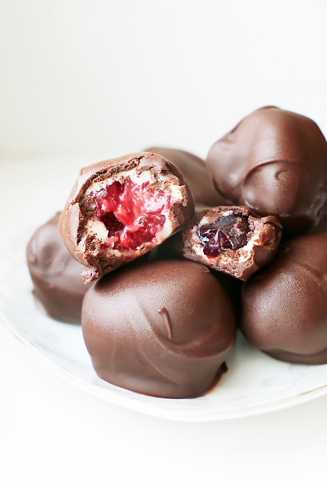 chocolate covered berries