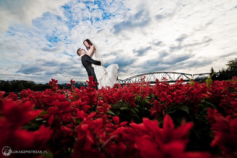 Wedding photographer Łukasz Pietrzak (lukaszpietrzak). Photo of 4 May 2015