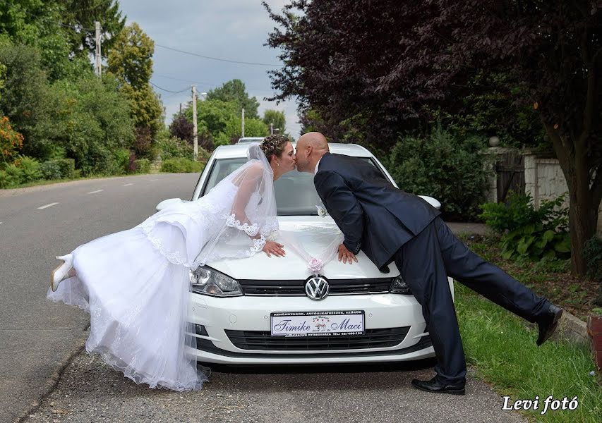 Jurufoto perkahwinan Gombos Levente (levifoto). Foto pada 3 Mac 2019