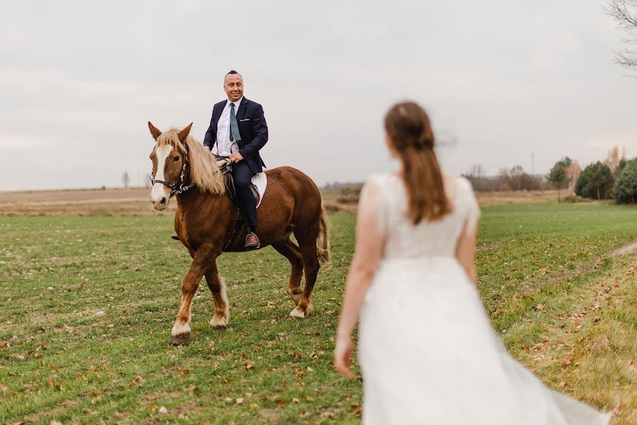 結婚式の写真家Łukasz Przybył (fotoromantycznie)。2021 12月6日の写真