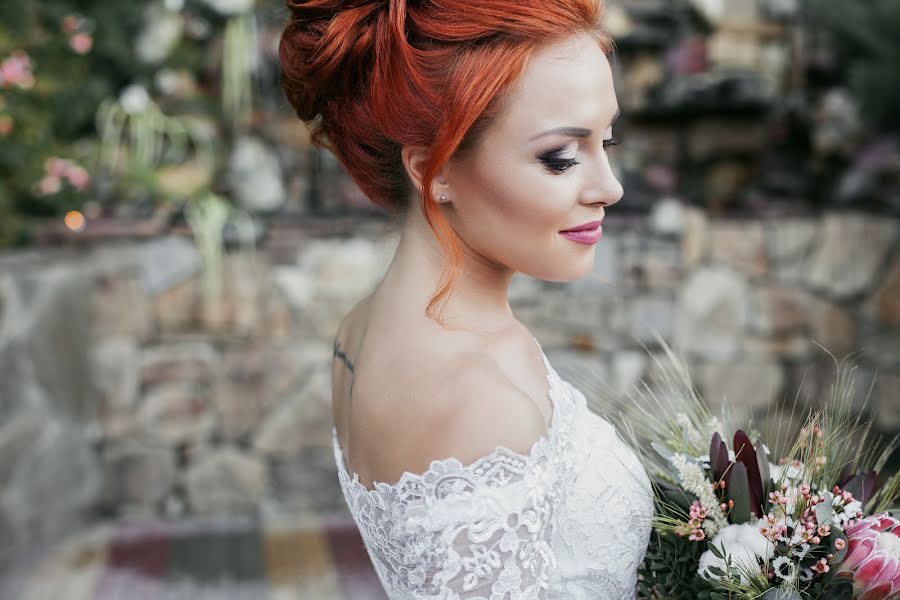 Fotógrafo de casamento Olesya Gulyaeva (fotobelk). Foto de 14 de agosto 2016