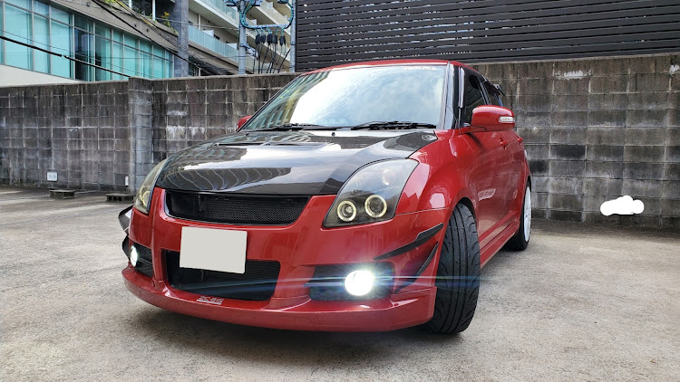 スイフトスポーツの#スイフトスポーツ・need for swift・やっぱり愛機が一番✨・メンテナンスは大事・朝のご挨拶に関するカスタム事例の投稿画像1枚目