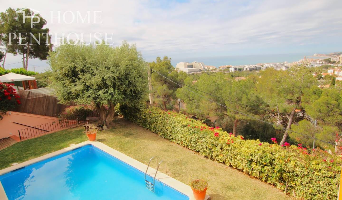 Villa with pool and terrace Sitges