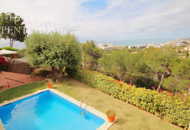 Villa with pool and terrace 15