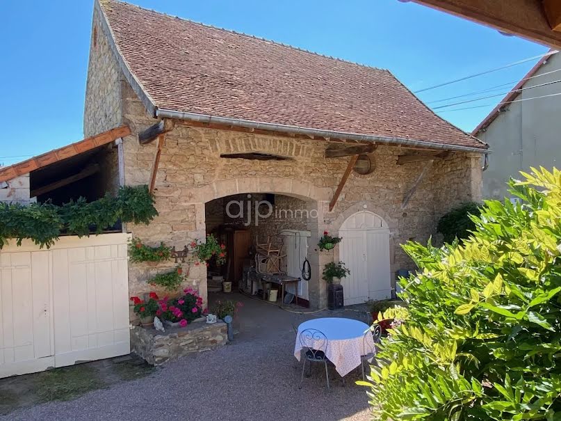 Vente maison 4 pièces 76 m² à Cluny (71250), 252 500 €