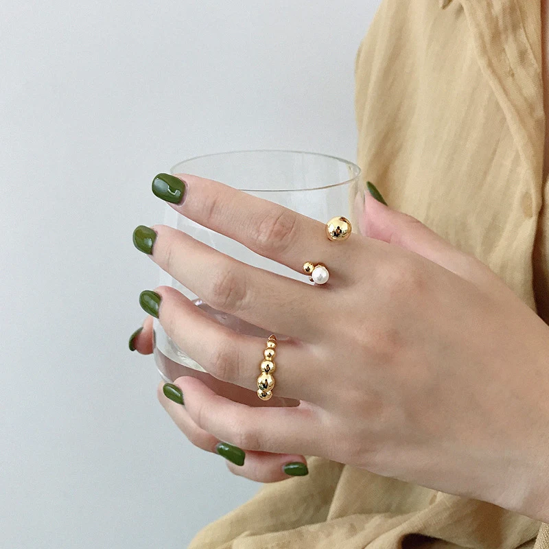 Damenring mit atmosphärischem Ring-Design