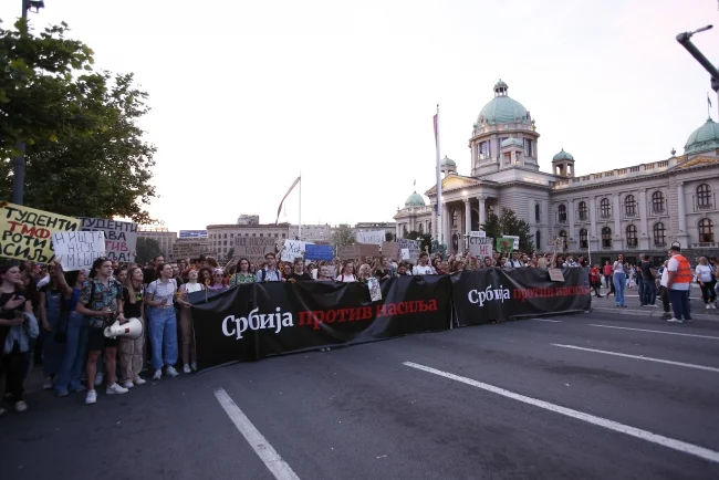 U Beogradu danas šesti protest Srbija protiv nasilja