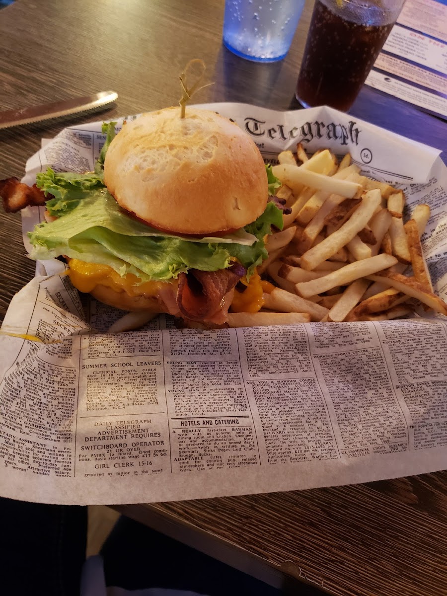 Yum! GF Bun and Fries are baked, on a sheet, in the pizza oven. My server was very knowledgeable.