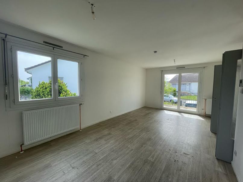 Location  maison 3 pièces 77 m² à Fessenheim (68740), 905 €