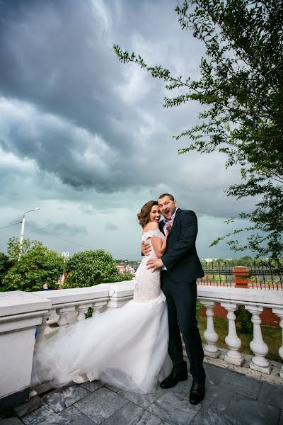 Fotógrafo de casamento Aleksandr Bobkov (bobkov). Foto de 2 de agosto 2017