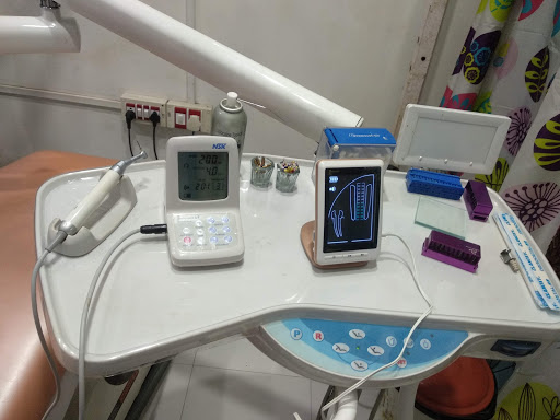 Advanced Endo Motor And Apex Locator For Proper Rcts