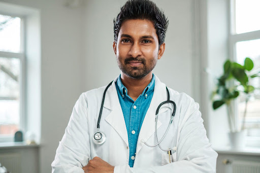 Physician in Maninagar
