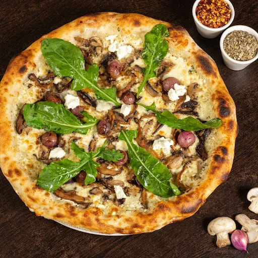 Mushroom And Onions - White Pizza