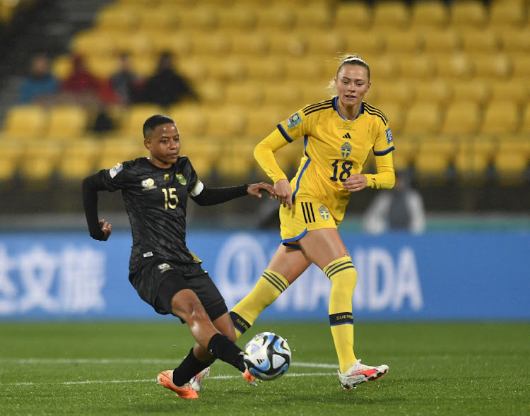 Refiloe Jane of South Africa challenges Angeldal Filippa of Sweden during the FIFA Womens World Cup match between Sweden and South Africa on the 23 July 2023 in Wellington Regional Stadium.