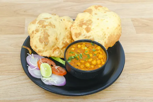 Chole Bhature [2 Bhature]