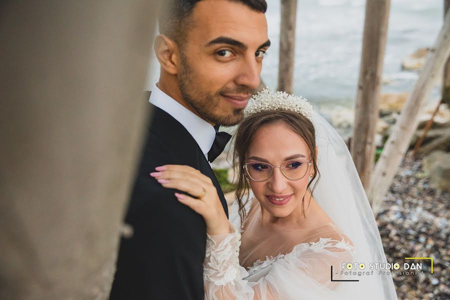 Fotógrafo de casamento Dănuț Maleș (males). Foto de 24 de abril