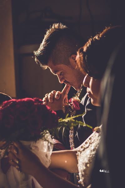 婚禮攝影師Jhon Molina（fotoluzstudio）。2017 2月8日的照片