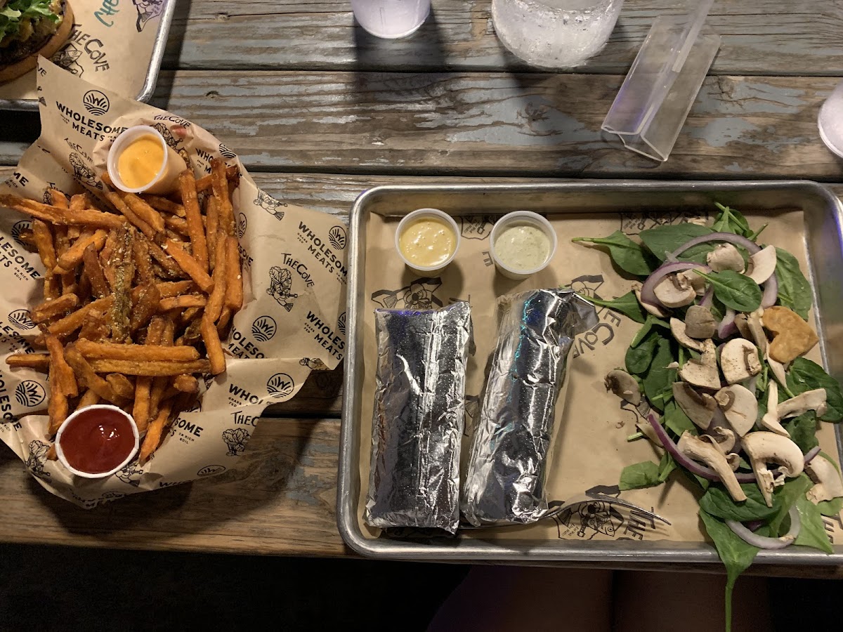 The Lisa Special (two fish tacos in blue corn tortillas) and sweet potato fries.