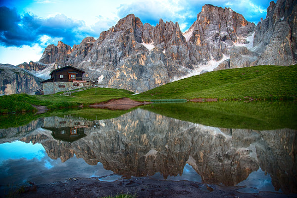 il laghetto con  le pale di San Martino  di RobertoPieriphotographer