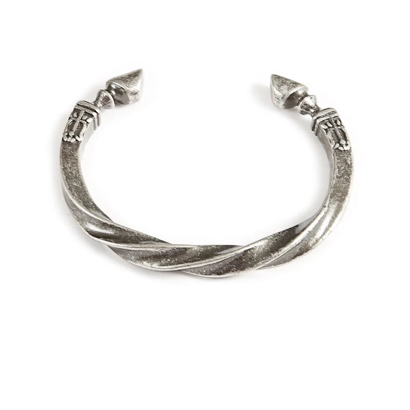 Lucky Horseshoe Retro Armband voor mannen en vrouwen, een stijlvol en geluksbrengend accessoire voor dagelijks gebruik en als cadeau.