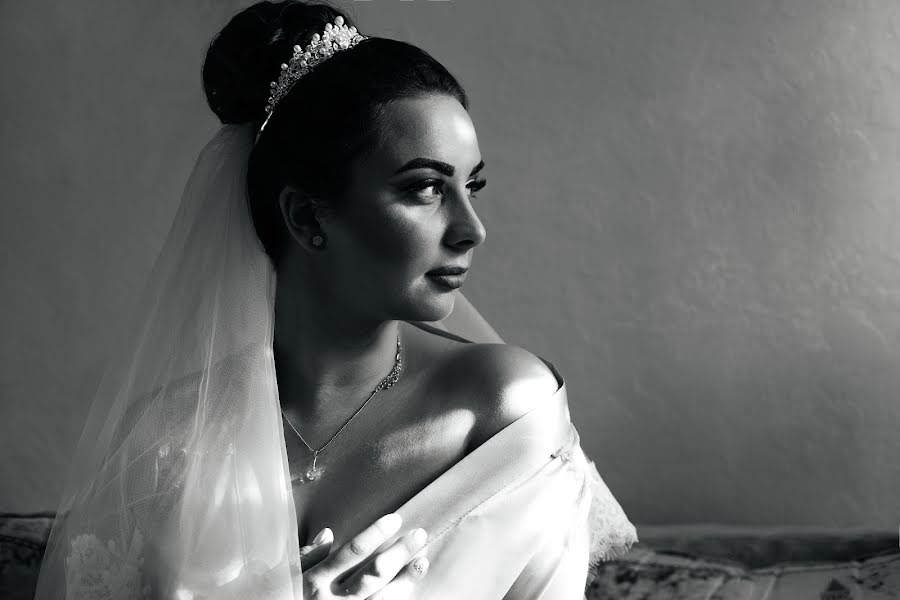 Fotógrafo de casamento Olga Popova (popovaolga). Foto de 26 de abril 2019