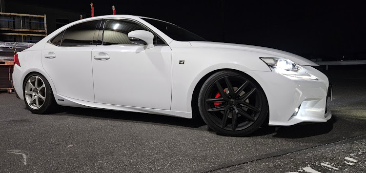 ISのいい30の日・AVE30前期・LEXUS IS・わかる人にしかわからない仕様。・ノーマル+‪α‬に関するカスタム事例の投稿画像1枚目
