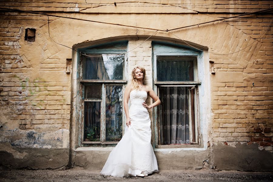 Wedding photographer Elena Gordievskaya (fotolady). Photo of 27 January 2013