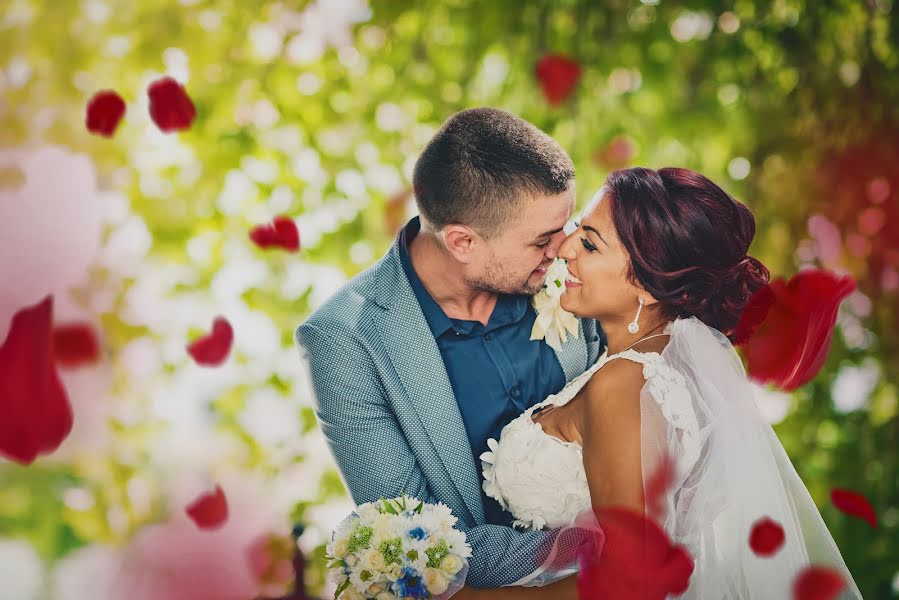 Fotógrafo de bodas Miroslava Velikova (studiomirela). Foto del 12 de noviembre 2017