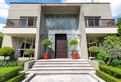 House with garden and terrace 11