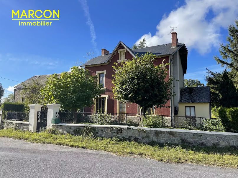 Vente maison 7 pièces 143 m² à Auzances (23700), 130 800 €