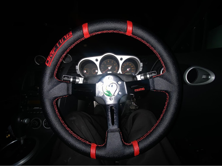 フェアレディZのATドリ車・NRG・ステアリング交換に関するカスタム事例の投稿画像1枚目
