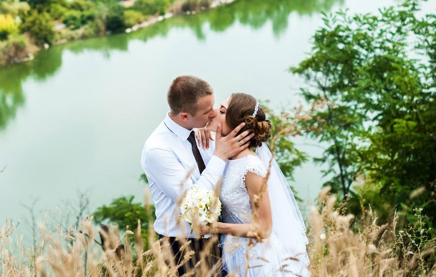 Fotógrafo de casamento Alina Tkachenko (aline27). Foto de 29 de setembro 2016