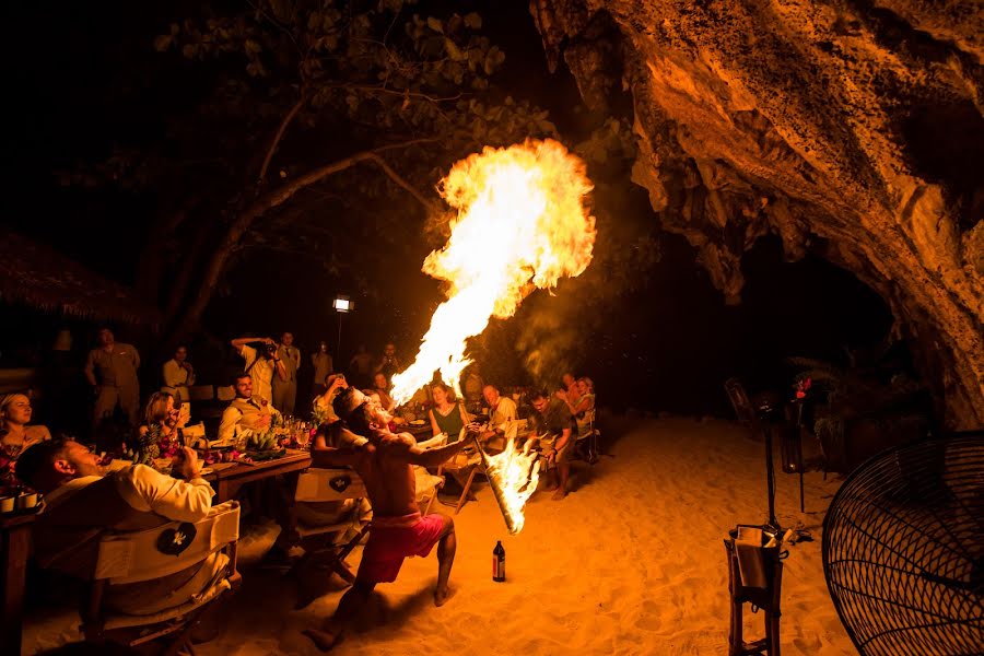 Photographe de mariage Ratchakorn Homhoun (roonphuket). Photo du 3 août 2019