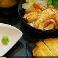 百八魚場 - 平價生魚片丼飯定食(家樂福重慶店)