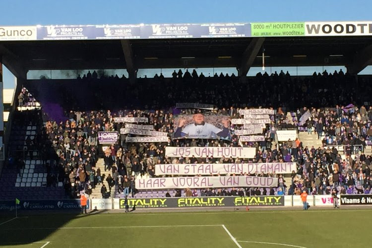 ? Fans Beerschot Wilrijk houden eerbetoon voor materiaalman 'Joske': "Van staal, van diamant, maar vooral van goud"