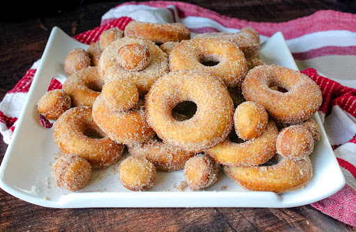 A platter of Sugar Doughnuts From Canned Biscuits.