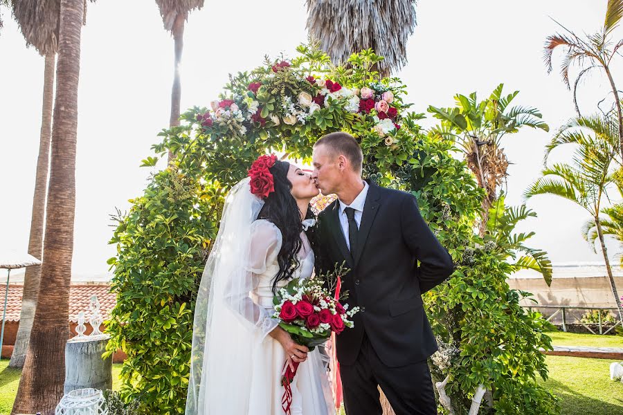 Fotógrafo de casamento Vadik Grishko (grishkophoto). Foto de 23 de novembro 2021