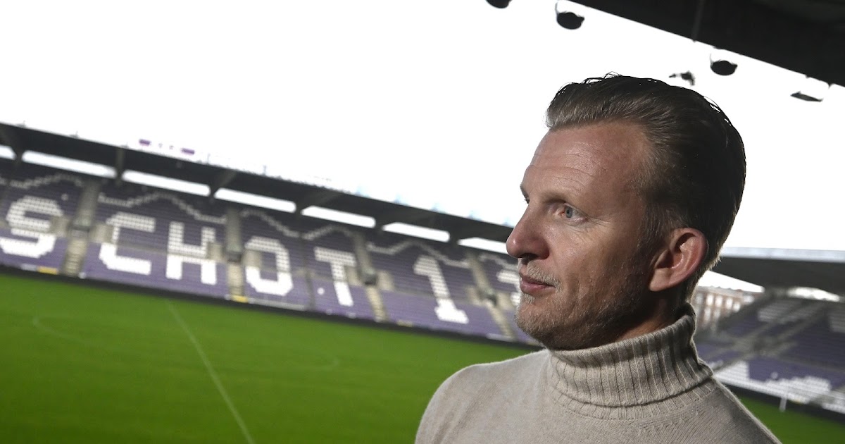 Dirk Kuyt geeft een overzicht van de situatie bij Beerschot: "Dat was een voorwaarde om bij te tekenen"