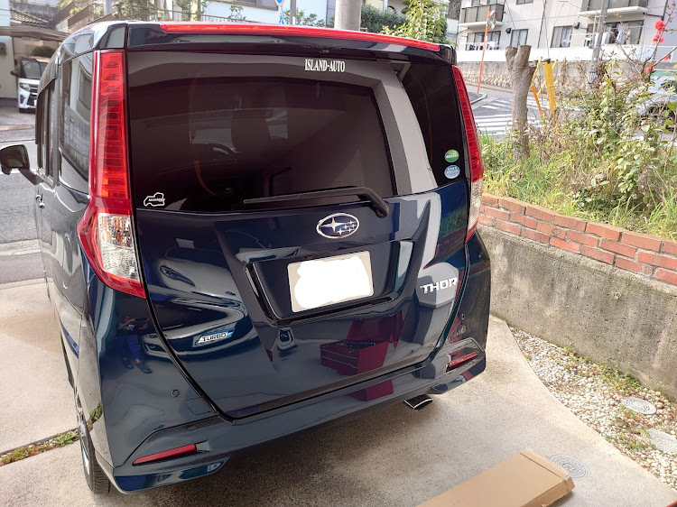 トールのSUBARUエンブレムのトール・クルマいじり・さてどこが変わったでしょうに関するカスタム事例の投稿画像1枚目