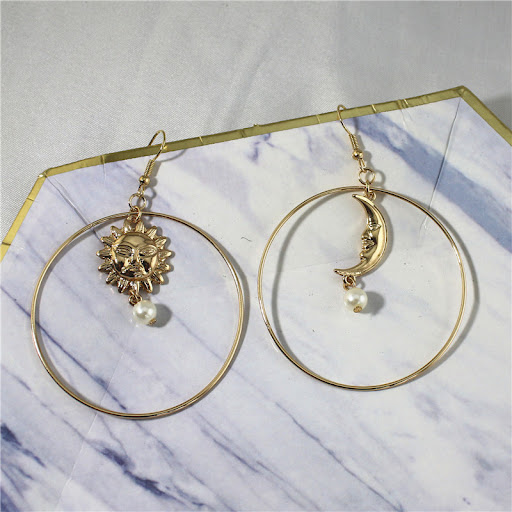 Title 6, Temperament Sun Moon Pearl Earrings Retro Perso...