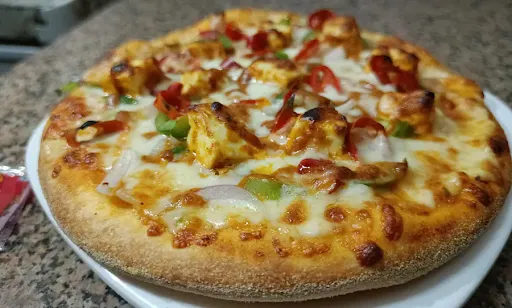 Tandoori Paneer Pizza