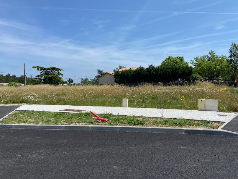 Vente terrain  742 m² à Camblanes-et-Meynac (33360), 174 000 €