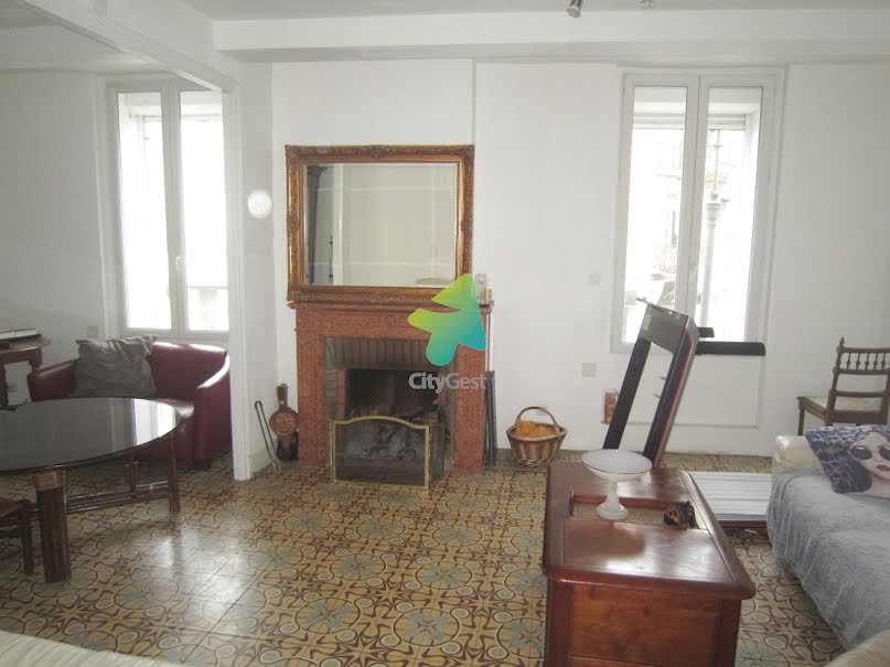 Vente appartement 4 pièces 101.8 m² à Narbonne (11100), 170 000 €