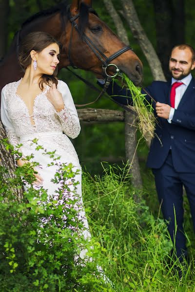 Fotógrafo de casamento Alla Racheeva (alla123). Foto de 5 de fevereiro 2016