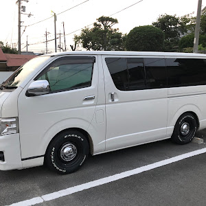 ハイエースバン TRH200V