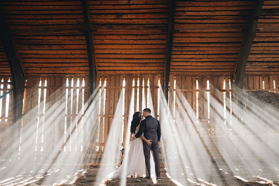 Photographe de mariage Yaroslav Bulatov (i4ig0). Photo du 24 août 2019